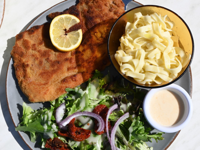 ANNA Trattoria Escalope milanaise